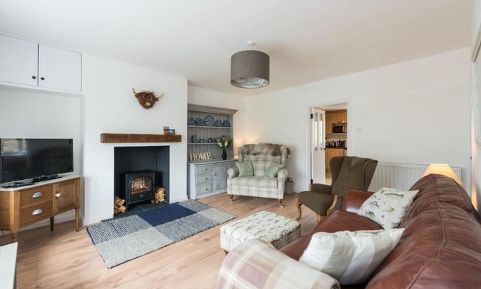 Norham House | Cross View, Norham