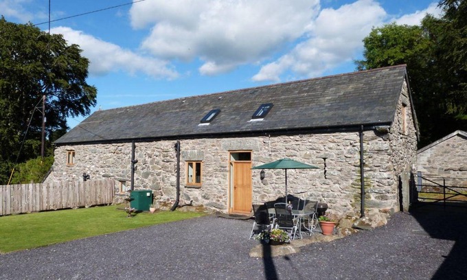 Cwmtirmynach Cottage | Crud y Werin