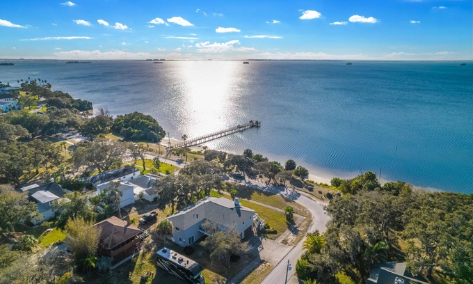 Crystal Beach House | Crystal Beach Home with Gulf View & Beautiful Sunsets