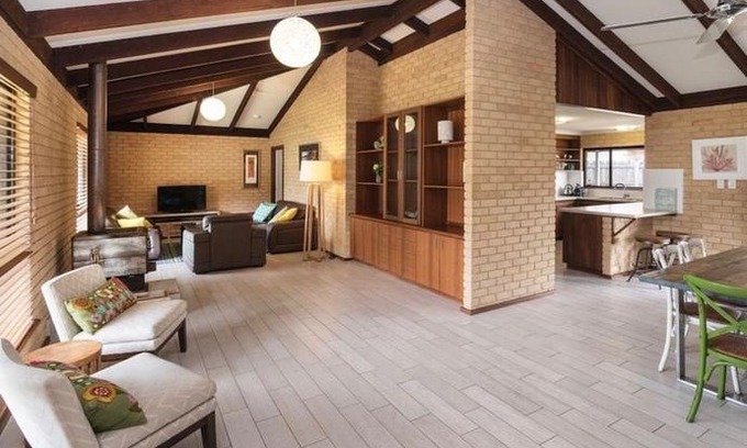 Quindalup House | Crystal Shores