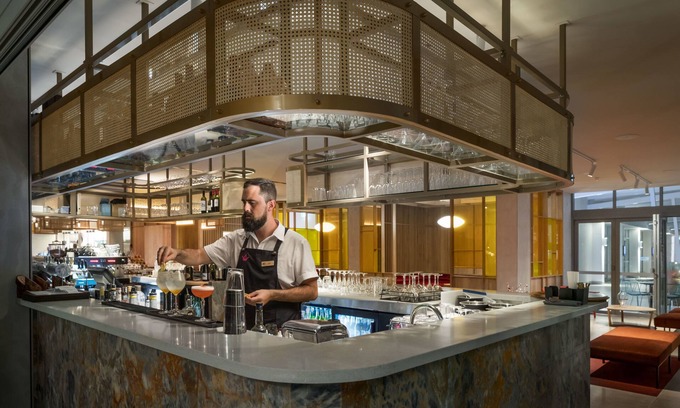 Cairns Central Business District Hotel | Crystalbrook Riley