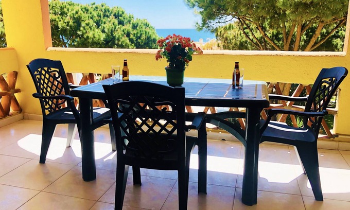 Sitio de Calahonda Apartment | CS214 Spacious 3-bedroom, 2-bathroom apartment in Doña Lola, Calahonda, between Fuengirola and Marbella