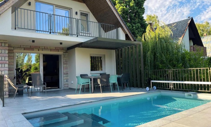 Alsóörs Apartment | Csipetnyi Csobbanás Vendégház