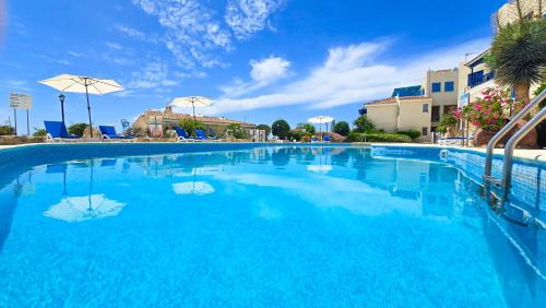 Chlorakas House | CSS Calm Smart Superior 2BD with Private Yard