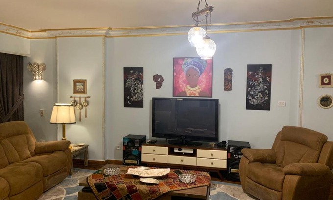 Heliopolis Apartment | CT stars view