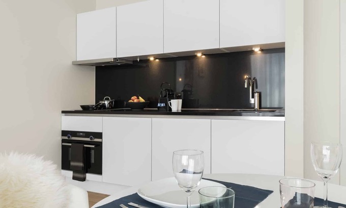 Jewish Quarter House | Cultural Weekend Away Close to The Beguinage! Family-friendly Unit w/Kitchen!