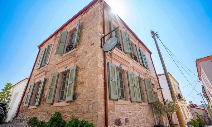 Ayvalik Hotel | Cundalis1893
