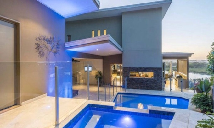 Currumbin House | Currumbin Coastal Luxury Retreat with pool, spa, theatre room and stunning views