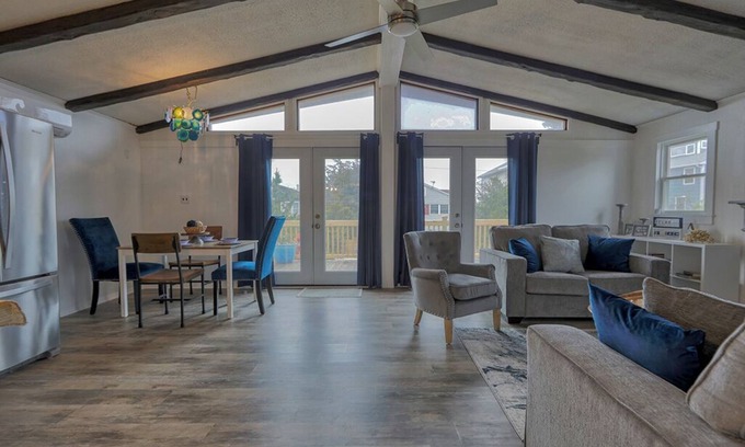 Broadkill Beach Cottage | Custom home by the shore!