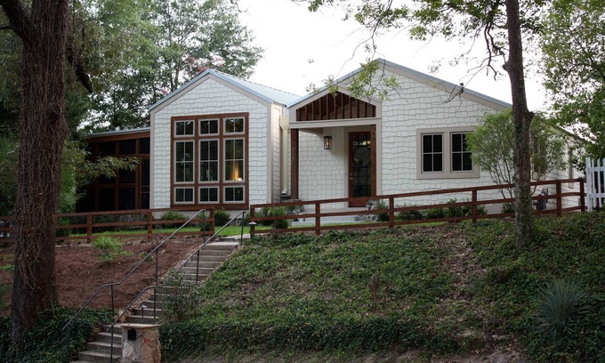 Oxford House | Custom home just off the Oxford Square