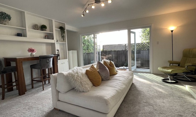 Greenbrae Apartment | Cute 2r Apartment - close to all of Marin!