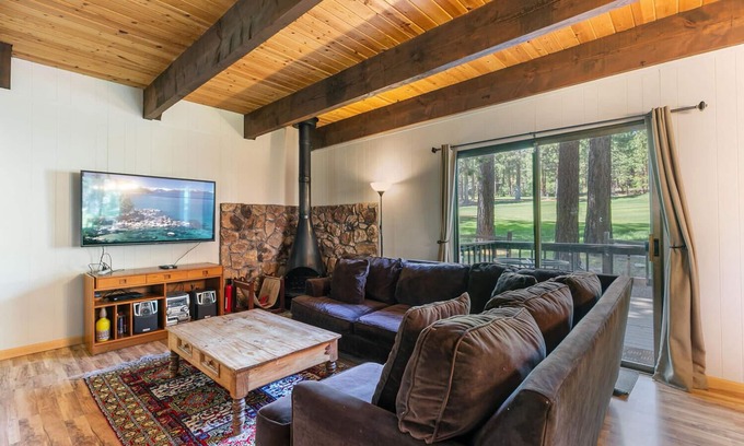 Incline Village Cabin | Cute 3 Bedroom on the Golf Course (CC6)