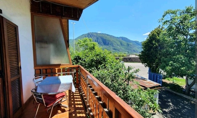 Bolzano Apartment | Cute apartment on cycle path, free parking