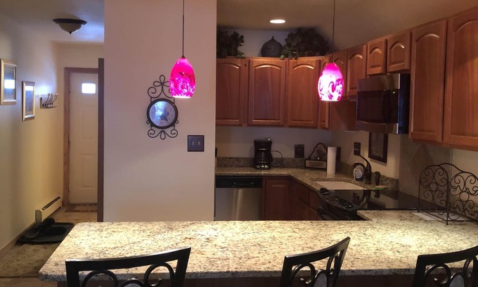 Frisco Apartment | Cute Little Gem on Main St