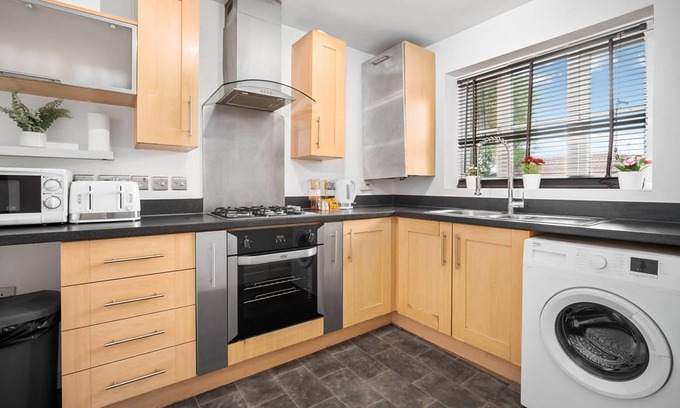 Oldbury House | Cute Modern Mews Home in Oldbury