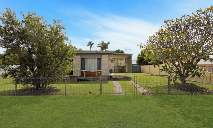 Urangan Apartment | Cutie On Cunningham Street
