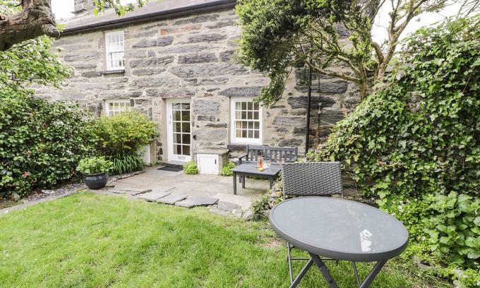 Borth-y-Gest Cottage | Cwrt Yr Harbwr