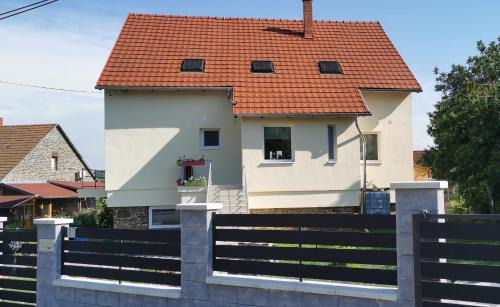 Tihany Apartment | Dália Apartman