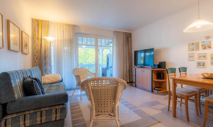 Binz Apartment | Dünenpark Binz - Komfort Ferienwohnung mit 1 Schlafzimmer und Balkon im Obergeschoss 107