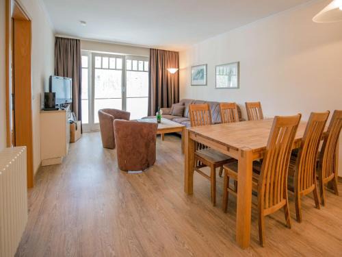 Binz Apartment | Dünenpark Binz - Komfortplus Ferienwohnung mit 2 Schlafzimmern und Balkon im Obergeschoss 280