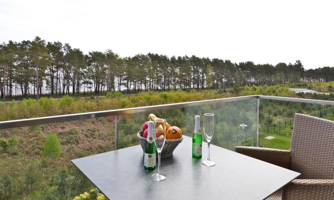 Binz Apartment | Dünenresidenz Prora - Ferienwohnung mit Meerblick, 1 Schlafzimmer und Balkon NP-321