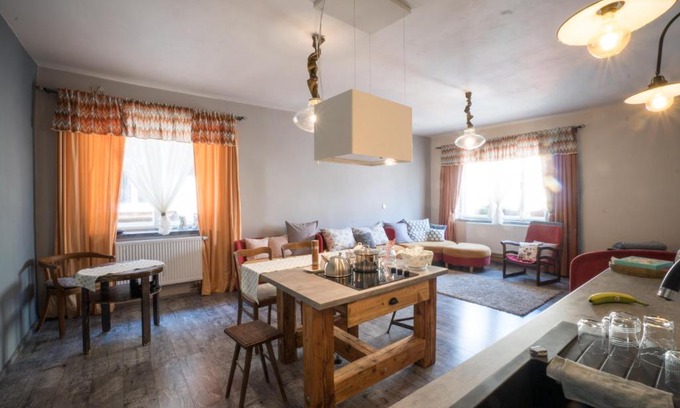 Ceska Kamenice House | Dům V Centru