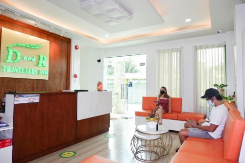 Naga City Hotel | D and R Travellers Inn