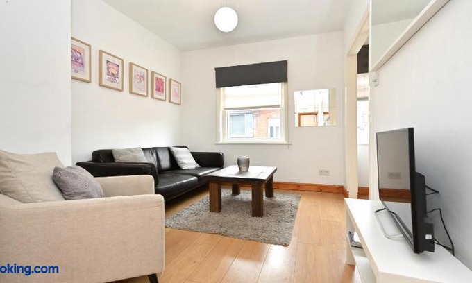 Soho Apartment | D'Arblay Studio's Soho