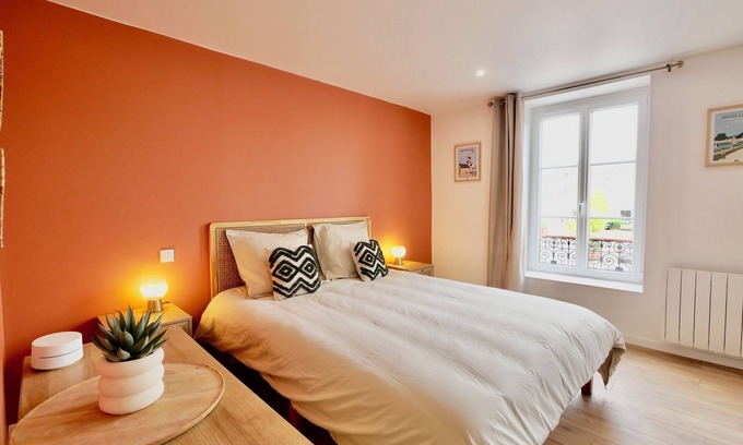 Carentan Apartment | D-DAY SUITES:Terra 25m²/City center/2min walk to train station/20min to Utah Beach