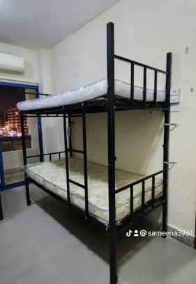 Al Muraqqabat Apartment | Daily Men Bed Space