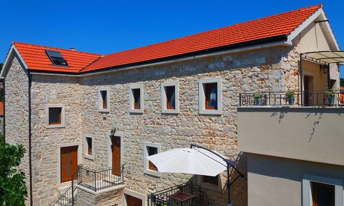 Island Hvar Condo | Dalmatian stone house Jelsa-Hvar A1