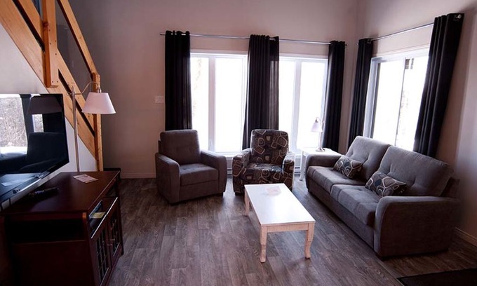 Alma Cabin | Dam-en-Terre, Centre de villégiature - Condo - 6 guests QUINTUPLE