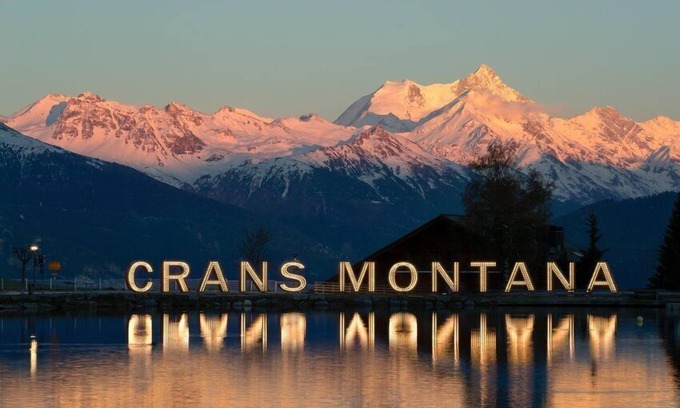 Montana Ski Chalet | Dame des Montagnes by Mrs Miggins