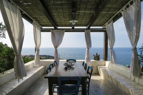 Pantelleria Apartment | Dammusi A-mare