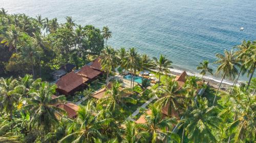 Penuktukan Hotel | Dani Beach Villa - Beachfront Villas in Penuktukan