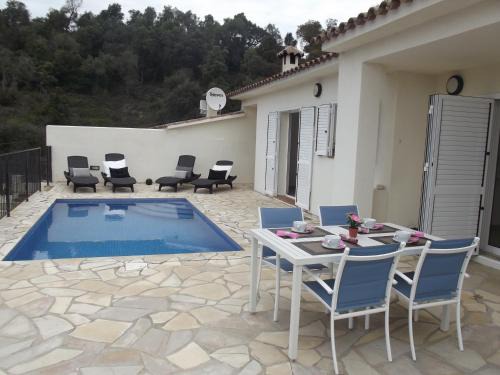 Tossa de Mar House | DANLUX MOLI 12