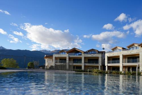 Dany Lodge Lago di Como【 Colico, Italy 】BedroomVillas™