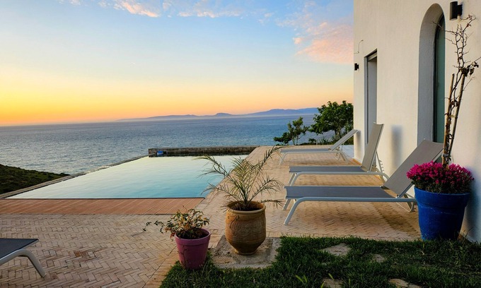 Ksar es Seghir Villa | Dar naim: Authentic new villa with view and calm. fabulous!