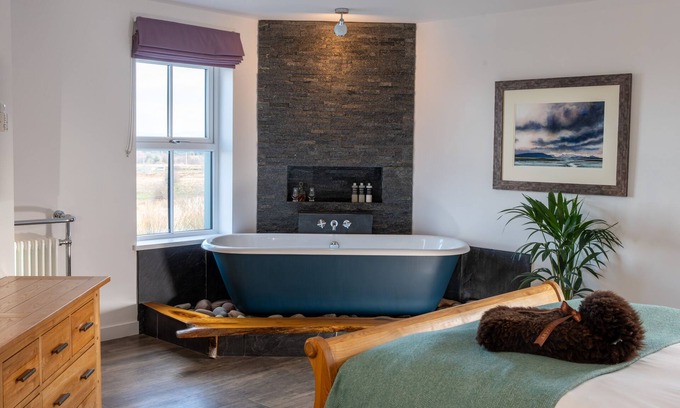 Broadford Cottage | Dark Skye Cottage Isle of Skye