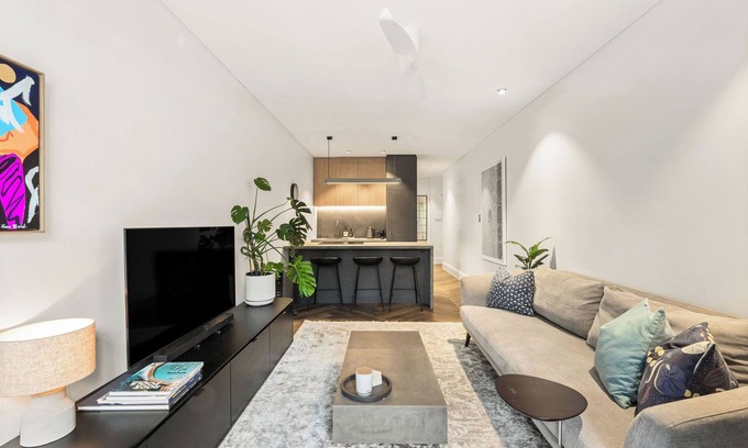 Surry Hills Apartment | Darlinghurst Hub, your home from home.
