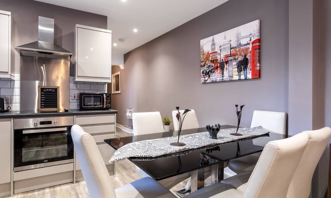 Darlington House | Darlington town Centre Double Luxury Apartment 3
