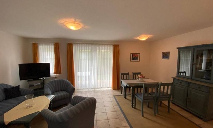 Zingst Apartment | Darßer Weg 34a Whg. 2 - Holiday apartment near the beach