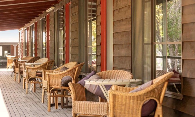 Dartmouth Hotel | Dartmouth Motor Inn