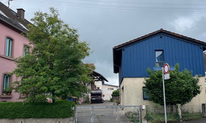 Gersbach House | Das Blaue Haus - From hay barn to vacation apartment - vacation home, shower and bath, WC