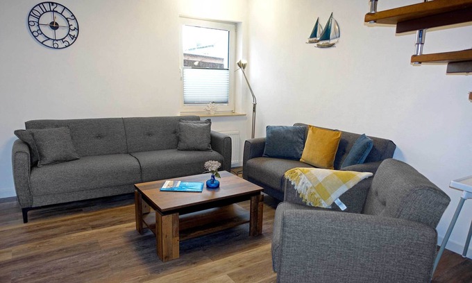 Kirchdorf Apartment | Dat Köhnsche Hus - Small bungalow on the owner's property in Kirchdorf on the is