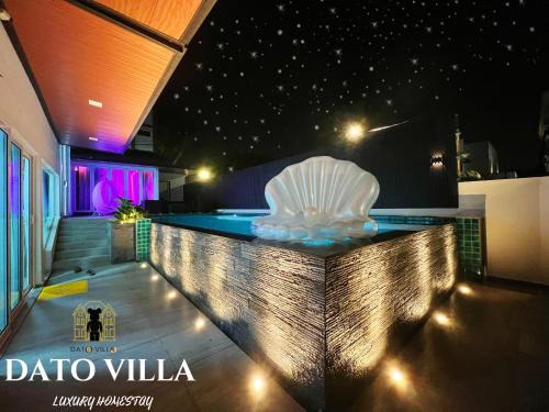 Bukit Baru Villa | Dato Villa Luxury Homestay 12min to Jonker Street 26pax Private Pool Playground KTV BBQ