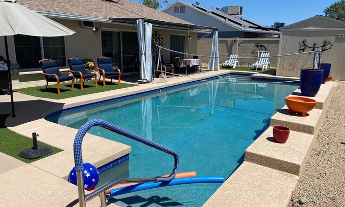 North Mountain House | Dave's Sunshine Getaway for 2 or 3/Private with free heated Pool