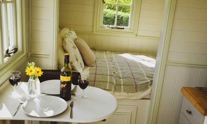 Beccles Cabin | Dawn Chorus Holidays