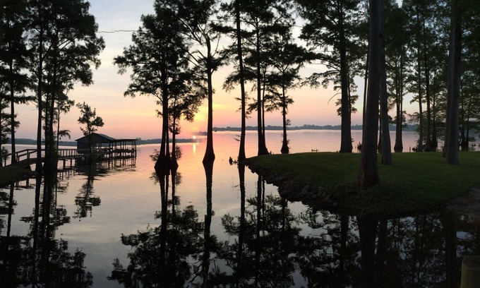 Mooringsport House | Daybreak at The Dock House, 3-bedroom house located on beautiful Caddo Lake