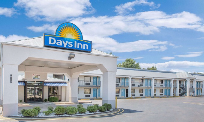 North Little Rock Hotel | Days Inn by Wyndham N Little Rock East